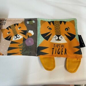 Wee Gallery soft baby book